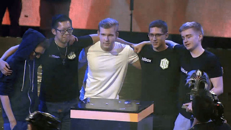 2016-06-12 14_07_35-DotaMajor - Twitch