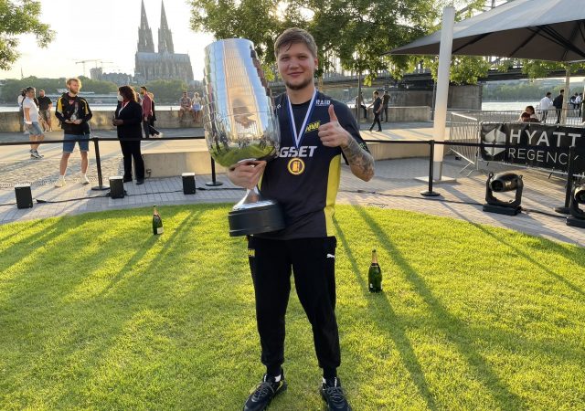 s1mple-iem-cologne-2021