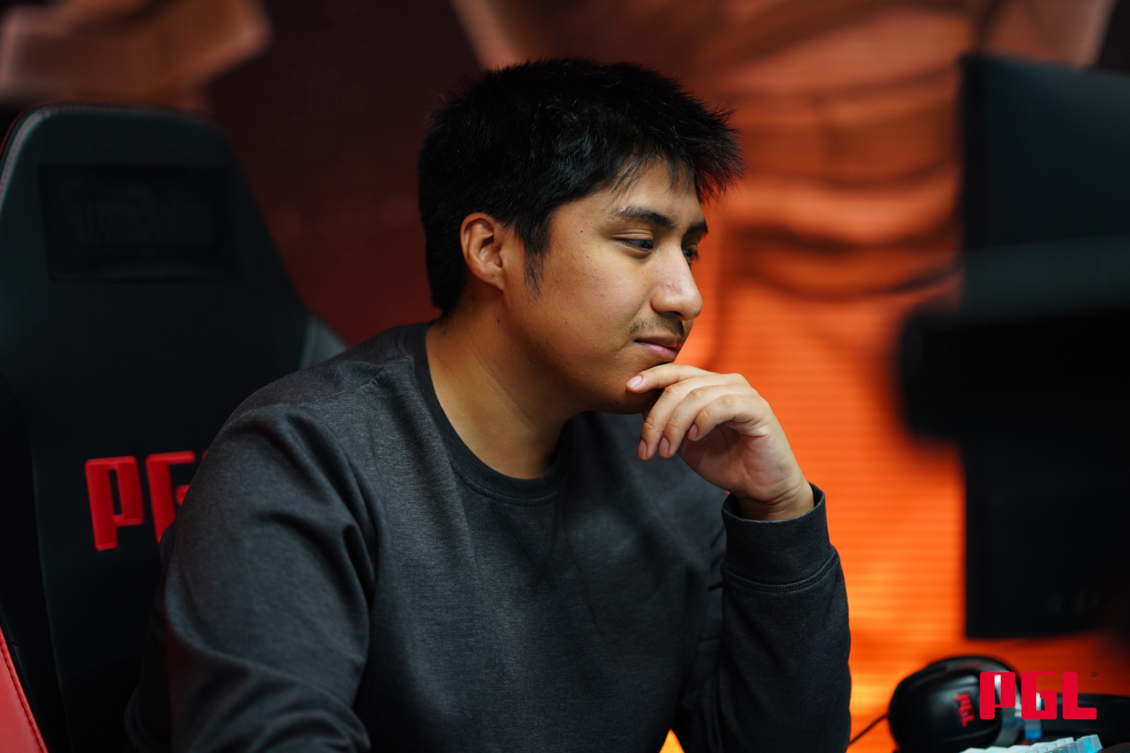 Whisper_at_Dota_2_PGL_Wallachia_S2_Sebastian_Pandelache_1