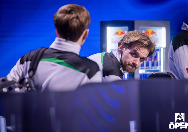 NiKo M0nesy Team Falcons