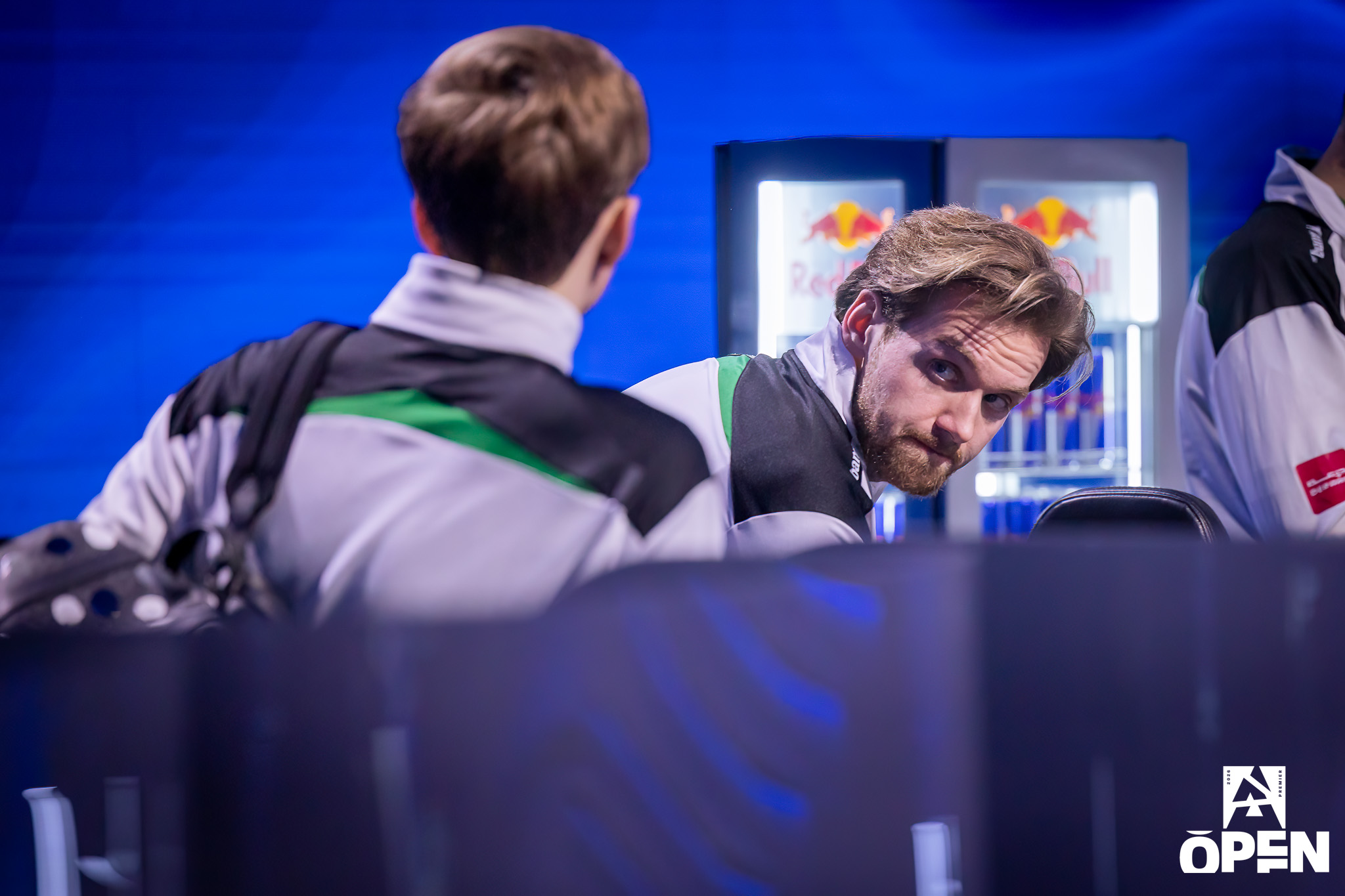 NiKo M0nesy Team Falcons