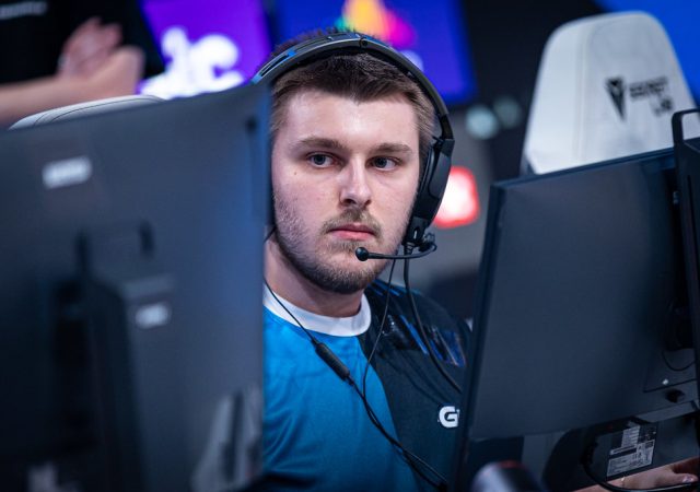 Kursy_at_Esports_World_Cup_2025