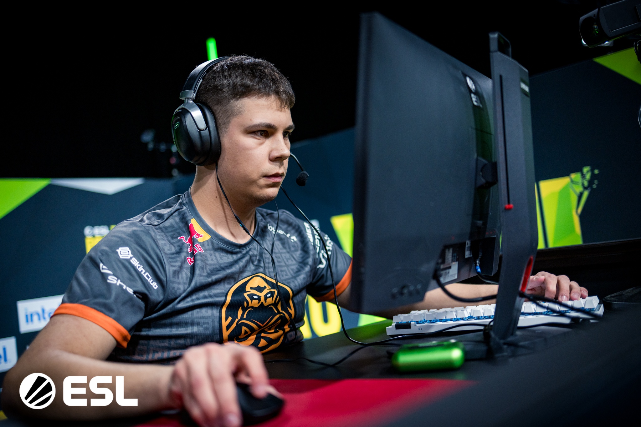 Podi_at_ESL_Pro_League_S22