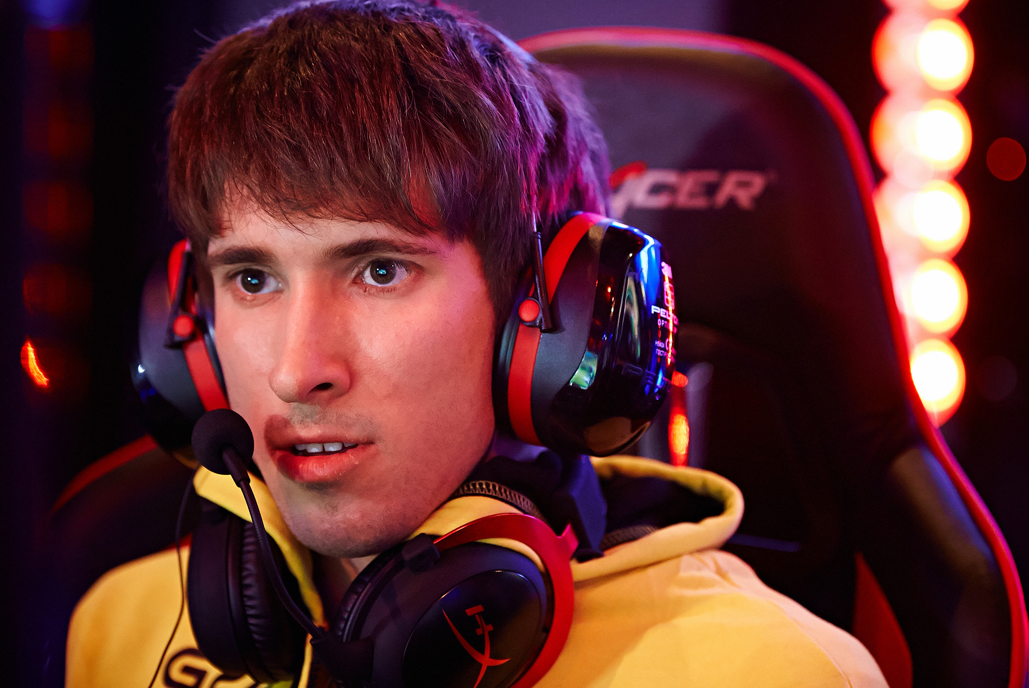 Dendi dotabuff. Денди дота 2. Игроки дота 2. Денди игрок дота 2.