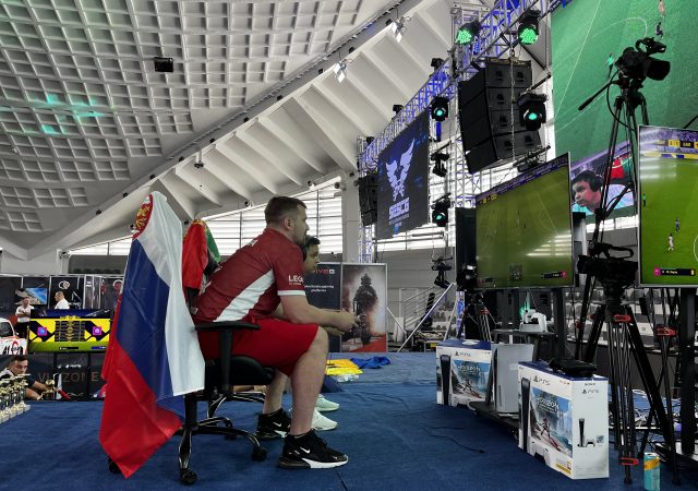 eef-efootball-roksa-22