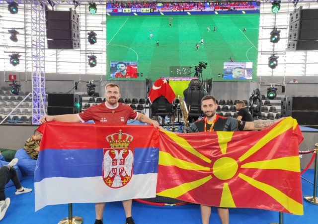 eef-efootball-roksa-david-1