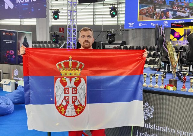 eef-efootball-roksa3