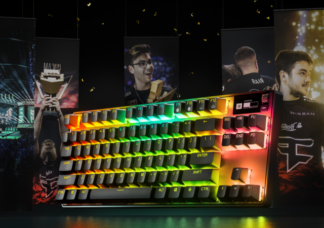 Wide-apex_pro_tkl_art_hero-steelseries