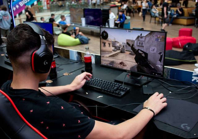 ada-mall-gaming-igra-esports-stock1