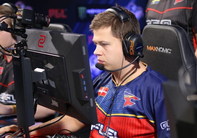 FaZe_Karrigan_@_PGL_Major_Krakow_Groups-cs