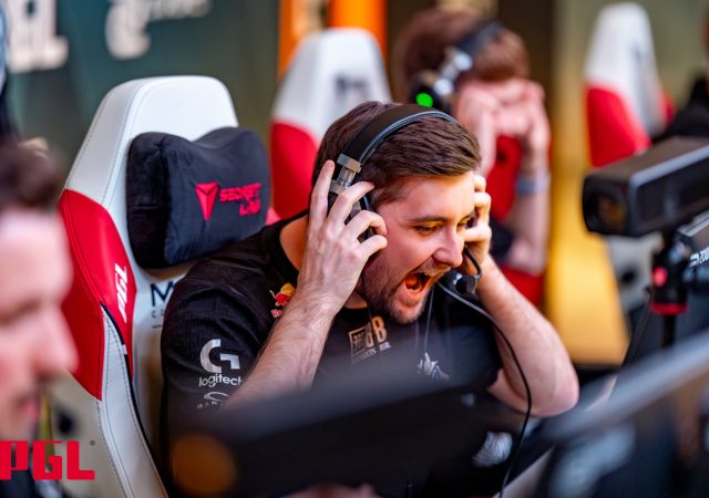 PGL-Copenhagen-Major-hooxi-cs2-24-1