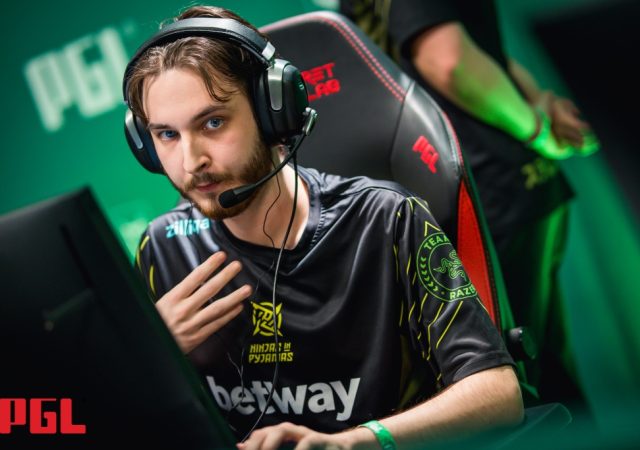 Hampus_at_Antwerp_Major_2022_EU_RMR