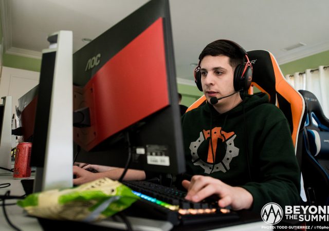 Joshua_Steel_Nissan_at_cs_summit_2