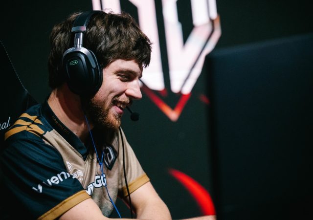 Seleri_at_Dota_2_The_International_2022