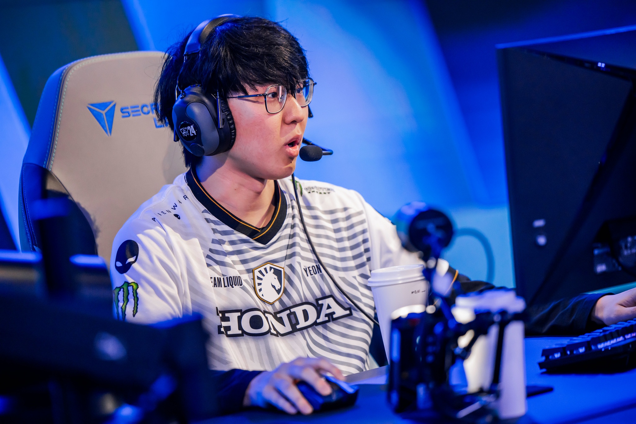 Team_Liquid_League_of_Legends_Yeon_Worlds_2024_Colin_Young_Wolff_Riot_Games