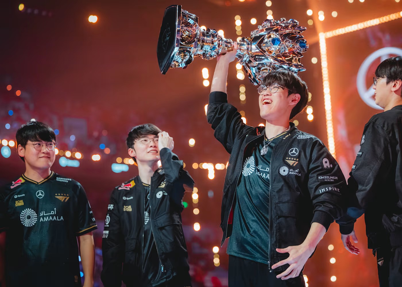 T1_lol_worlds2025_w_2