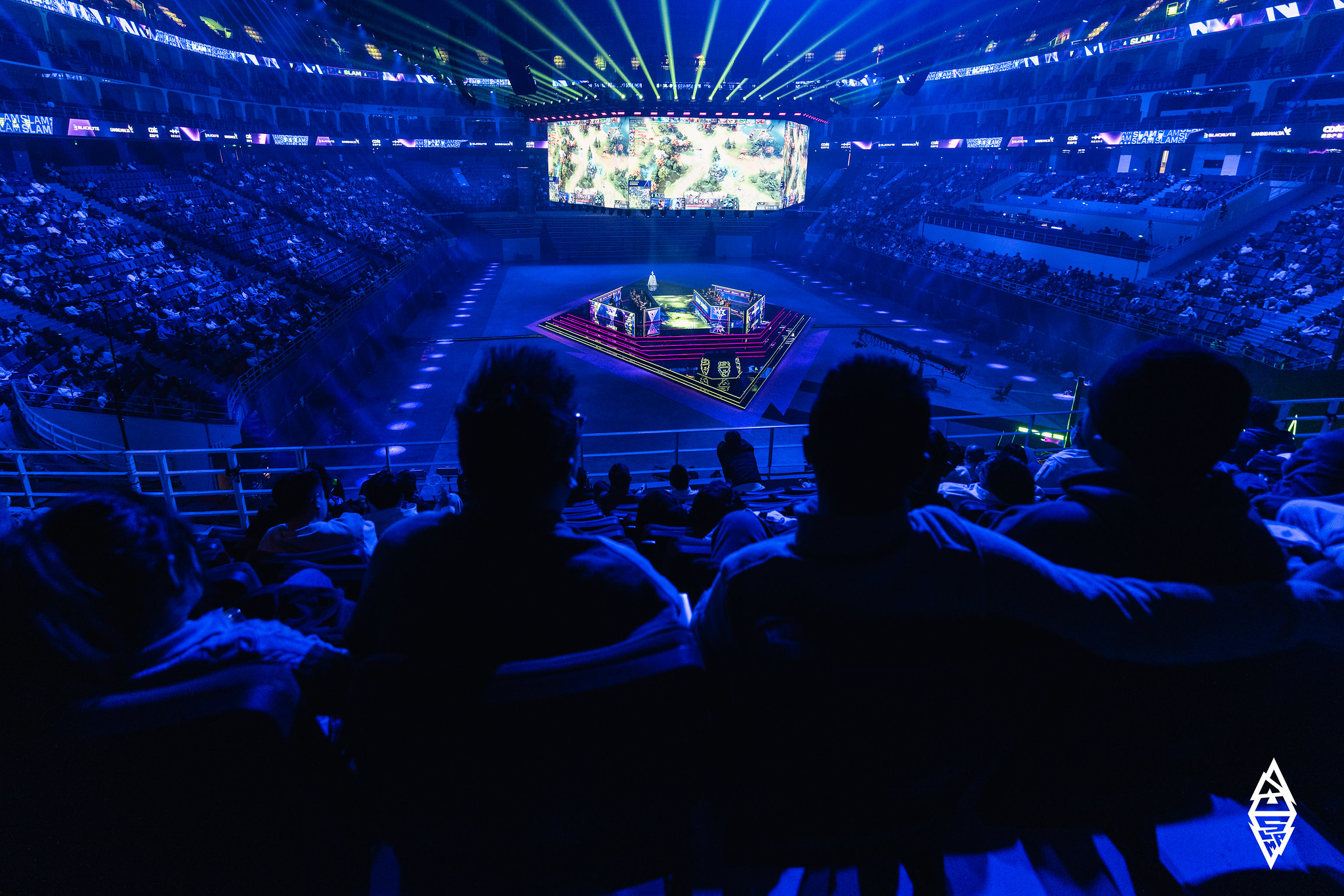 Dota_2_BLAST_Slam_V_China_2025_esports_arena_1
