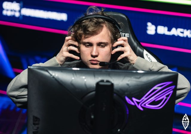 Team_Yandex_Noticed_at_Dota_2_BLAST_Slam_V_1