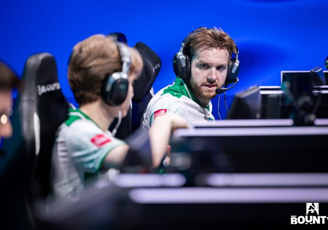 m0nesy i NiKo Team Falcons