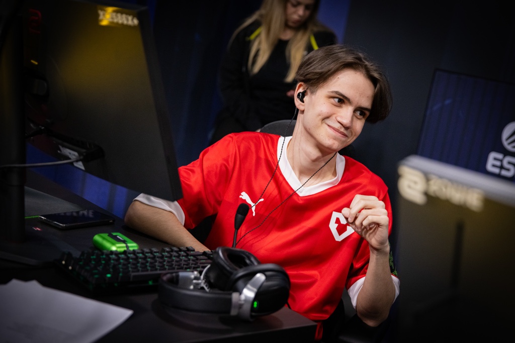 xelex MOUZ