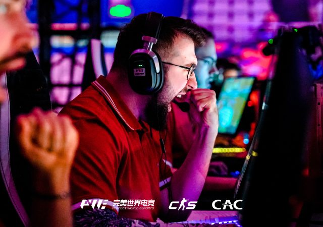 Mouz Torszi PWE