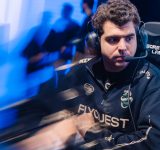 FLY_Bwipo_at_Worlds_2025_Swiss_Stage